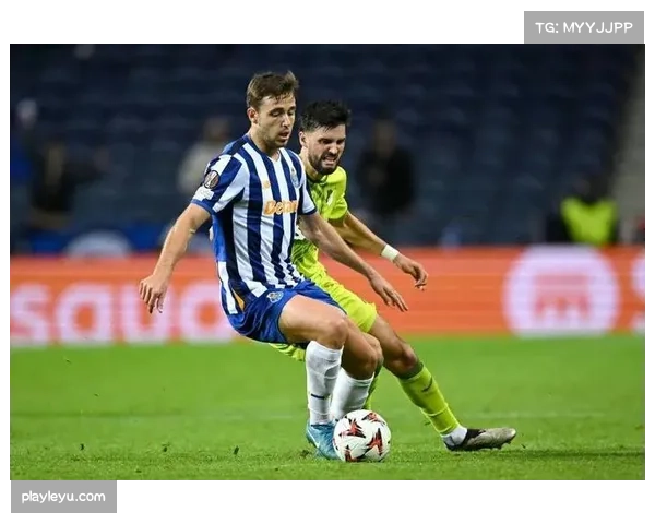 波尔图边后卫助攻积极,成进攻体系重要组成部分 波尔图边后卫助攻积极,成进攻体系重要组成部分